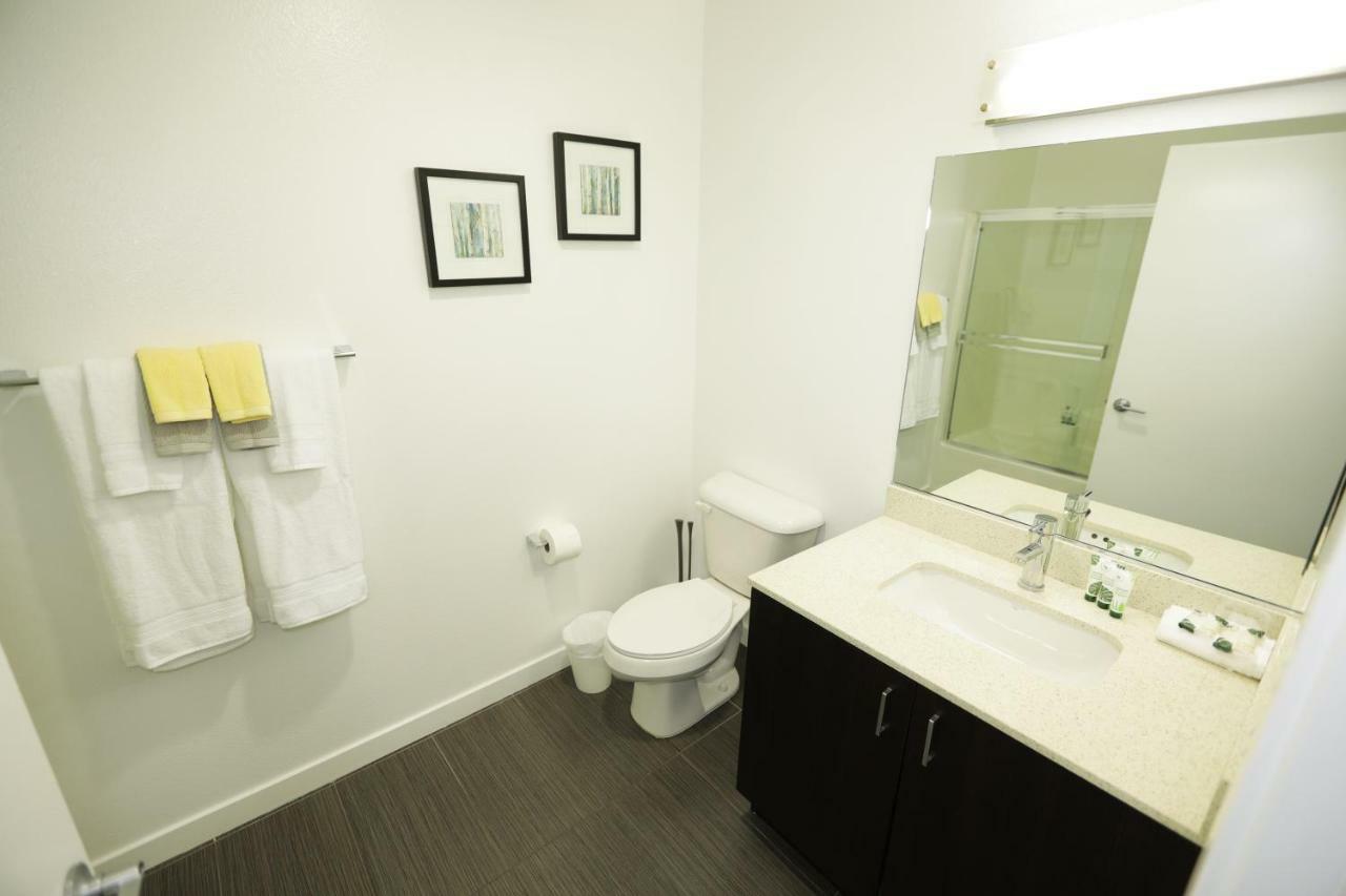 Tower View Suites Aparthotel 4*